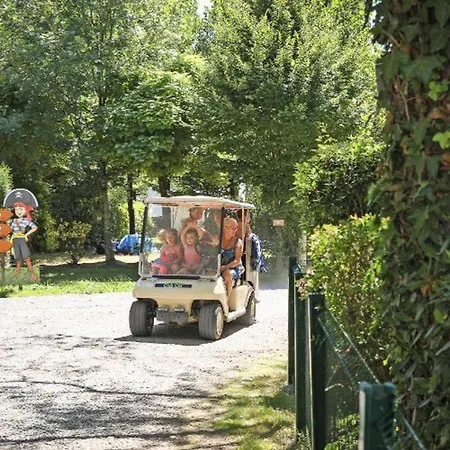 2 Avec Terrasse Aux Achards - Api-1-52-686