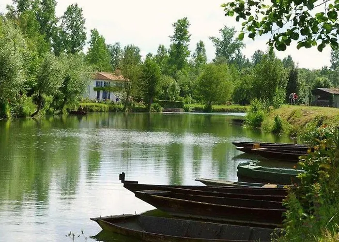 Kemping 2 Avec Terrasse Aux Achards - Api-1-52-686 *